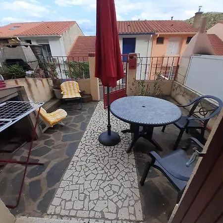 En Casa De Mis Abuelos - Vue - Proche بيت للعطل *